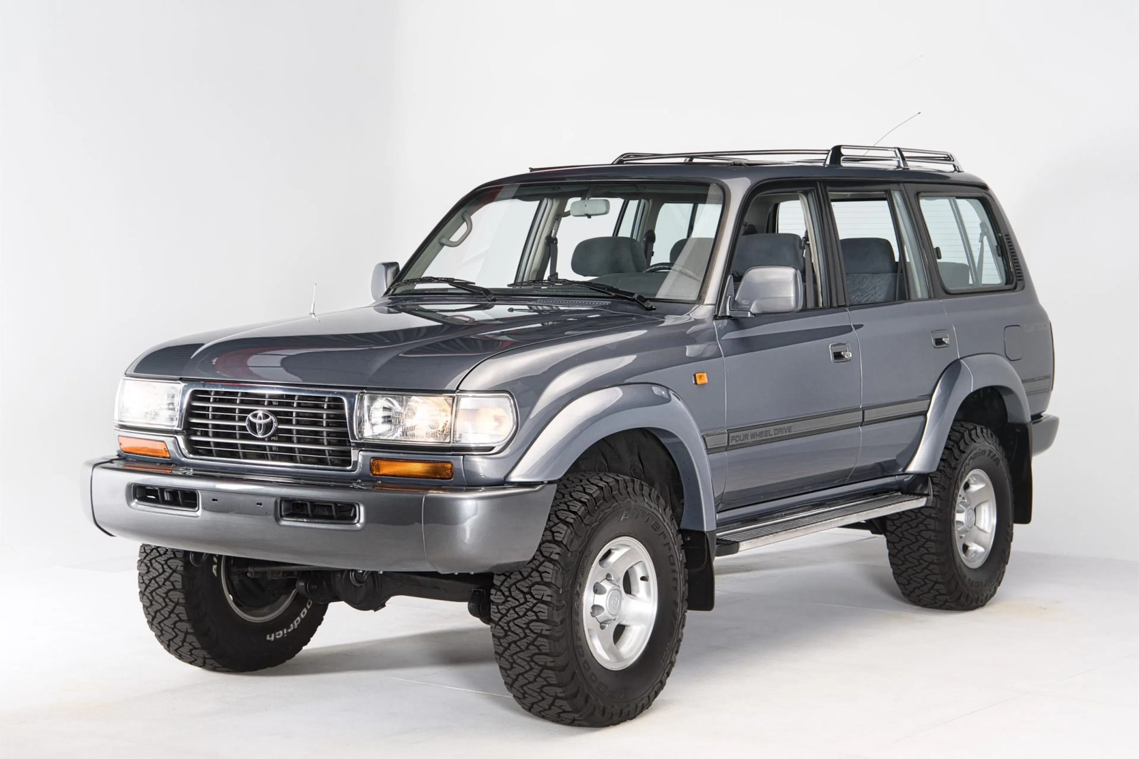 1996 Toyota Land Cruiser VIN JT111TJ8207405258 | Hagerty Valuation